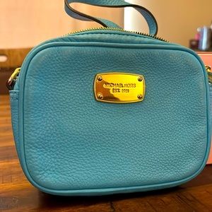 Michael Kors Blue Cross Bodybag
